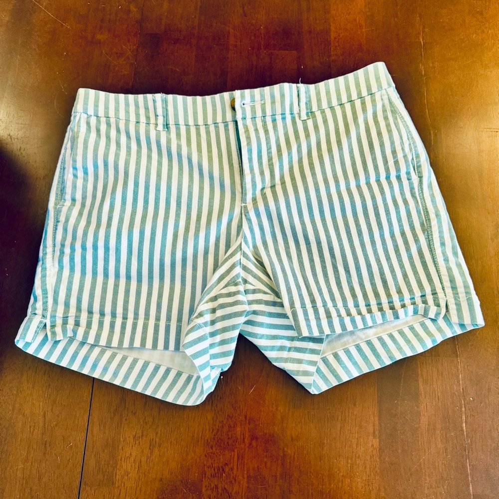 High-Waisted green and white striped Chino Shorts -- 3.5-inch inseam